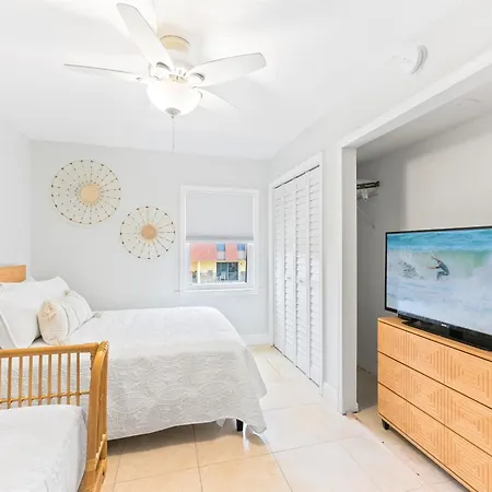 Cocoa Beach Club - Oceanfront Condos With Pool Next To Pier And Port Canaveral-3