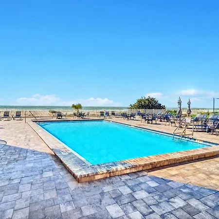 Reef Club 105-3