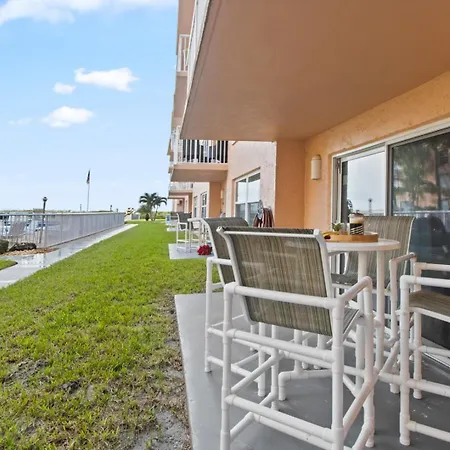 Spanish Main - Cocoa Beach Oceanfront Condos Near Port Canaveral-3