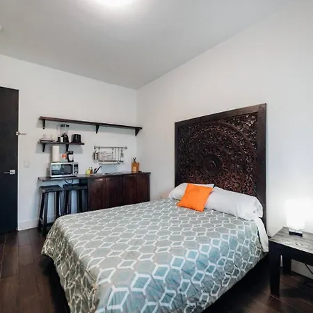 Vive Zen Queen Room-2