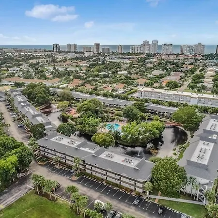 Fabulous Park Shore Condo-2