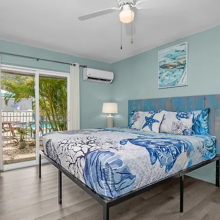 Latitude 26 Waterfront Boutique Resort - Fort Myers Beach-3