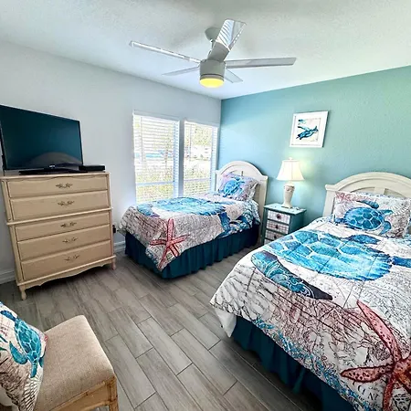 2Br/1Ba Sienna Park Apartment-3