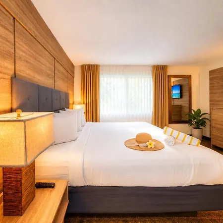 Club Lux Resort By The Beach-3