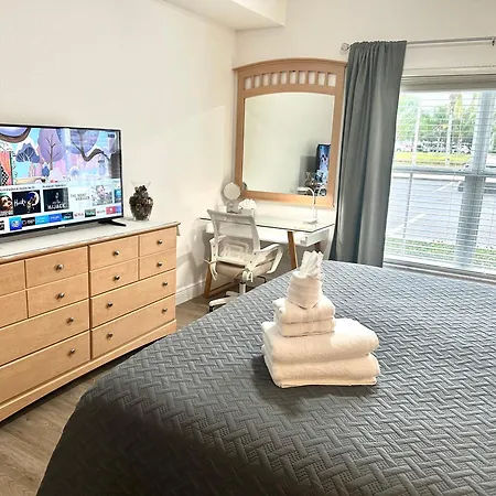 Cozy 4-Bedroom Townhome In A Vacation Resort Near Disney-Orlando-3
