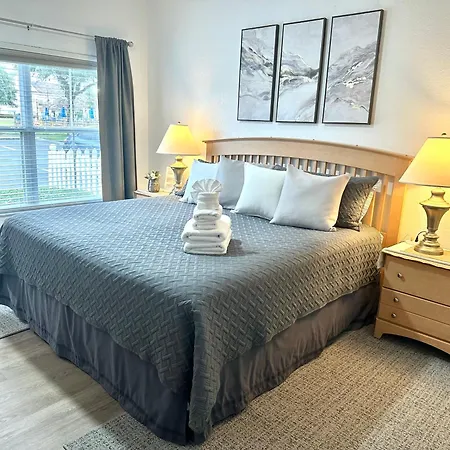Cozy 4-Bedroom Townhome In A Vacation Resort Near Disney-Orlando-2