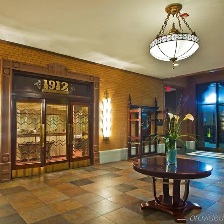Crowne Plaza Pensacola Grand-3