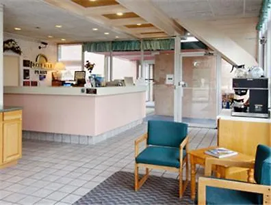 Days Inn Perry-3