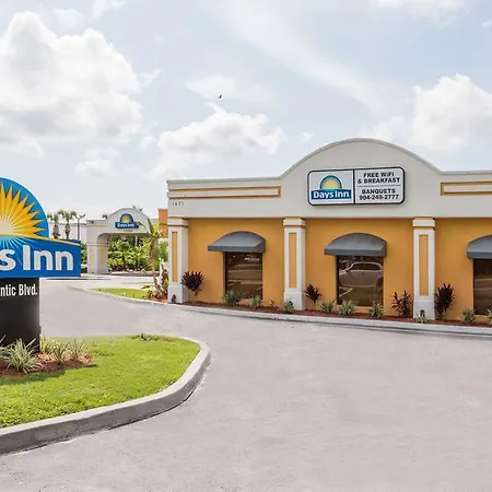 Days Inn By Wyndham Neptune Beach-3