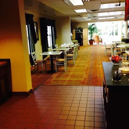 Main Stay Suites Of Fort Myers-2