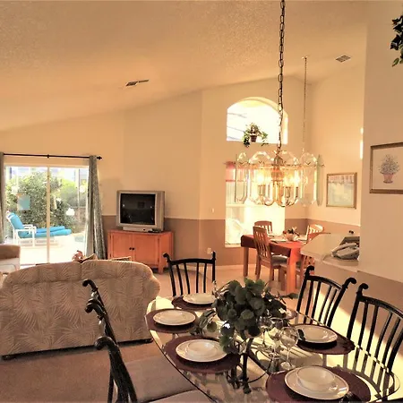 3 Bedroom Standard Davenport Home Fl 33897-2