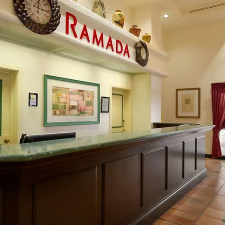 Ramada By Wyndham Kissimmee Downtown Hotel-2