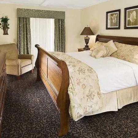 Orlando Courtyard Suites-3