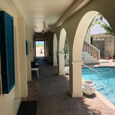 Courtyard Villa Hotel-2