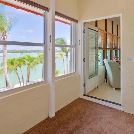 Boot Key Harbor Retreat Second Story-3