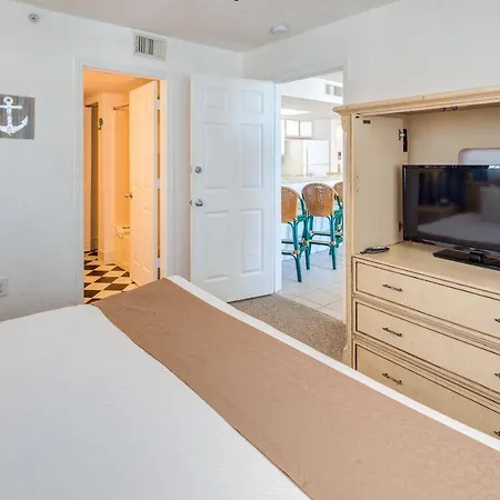 Sunrise Suites Cristobal Suite #411-2