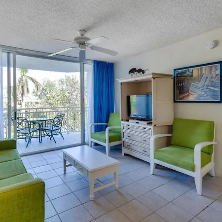 Sunrise Suites Cat Island Suite #205-2