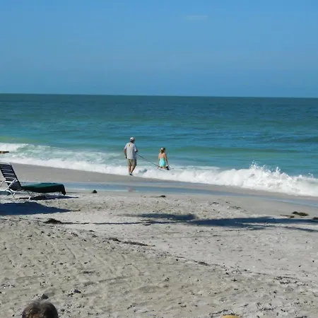 Gulf Beach Resort Motel-2