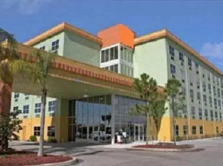 Main Stay Suites Of Fort Myers-3