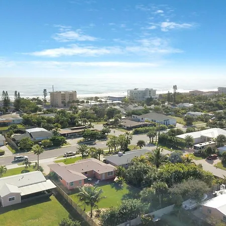 Cocoa Beach Bungalow-2