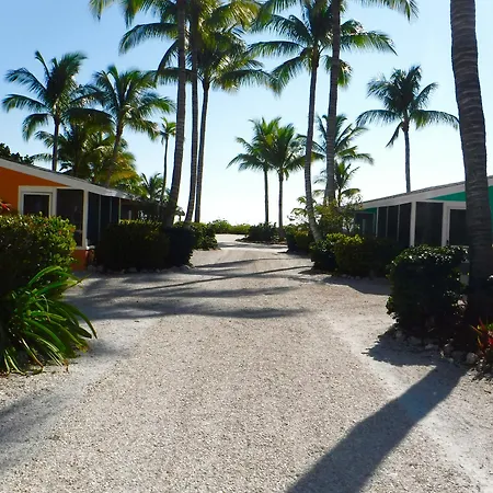 Waterside Inn On The Beach-2