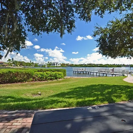 Bay Oaks - 6157 #E01-2