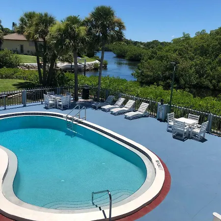 Sun Coast Inn-2