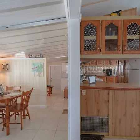 Island Beach House With No Extra Fees-2