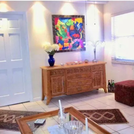 Fortlauderdale Beach Apartment-3