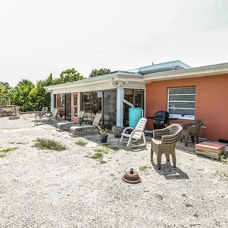 464 Washington Court-3