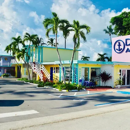 Drop Anchor Resort & Marina-3