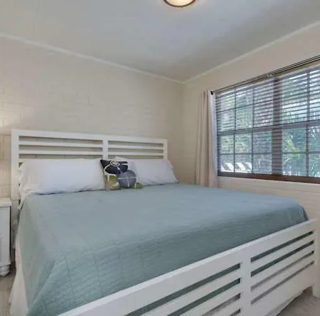 Mulberry Cottage-2