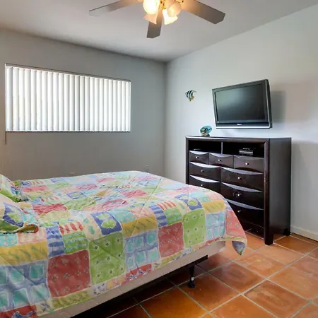 Paradise On Patricia Lane-2