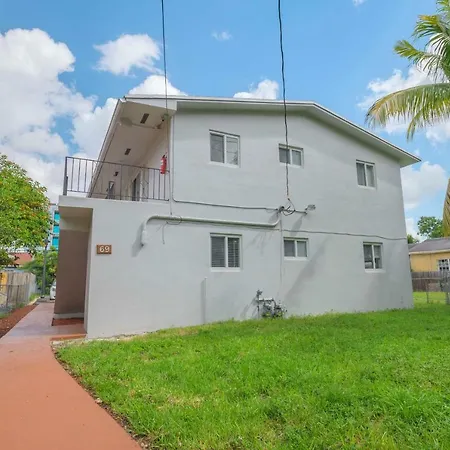 Cozy 2Br Apartment In Midtown-Wynwood-2
