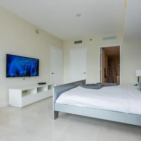 Business Miami Lux Icon Tower-3