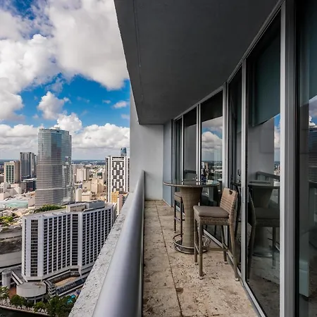Business Miami Lux Icon Tower-2