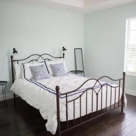 Palm Beach Charm Luxury Home! Home-2