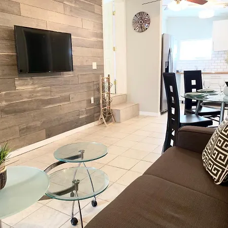 Downtown Sarasota Cottage Near Siesta Key Beaches And Golfing-2