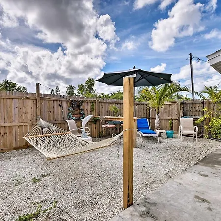 Updated Naples Cottage - Near Beaches And Golfing!-2