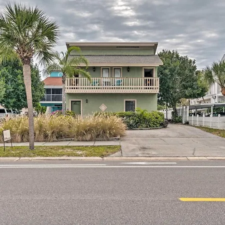 Updated Apartment Walking Distance To Venice Beach-3