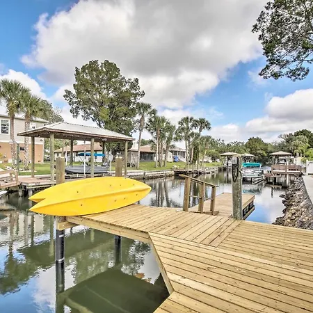 Canal-Front Home W/ Boat Dock In Crystal River-2