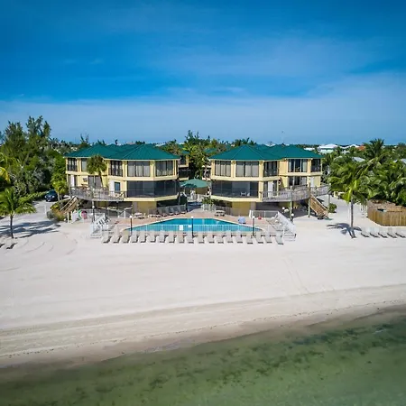 Coco Plum Beach & Tennis Club & Marina-2