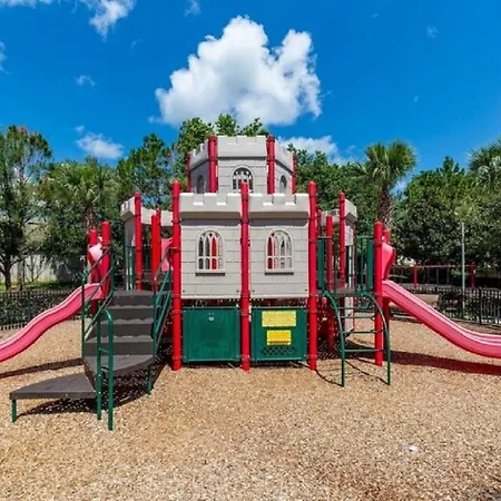 Three-Bedroom Apartment Kissimmee-3