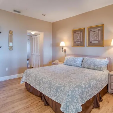 Inn At Camachee Harbor View Suite 26-3