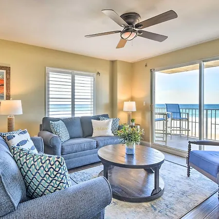 Luxe Oceanfront Condo W/ Pool, Beach Access + Gear-2