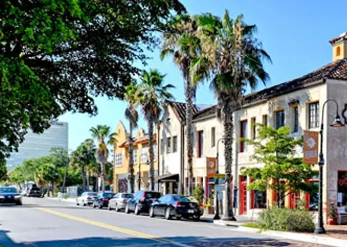Burns Court Apartment Sarasota