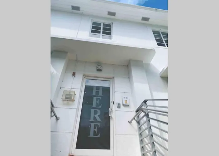 Lincoln Rd-Miami Beach Charming Vacation Studio And 2 Bedroom Apartments