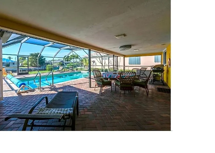 Villa Flannie Cape Coral mit Pool
