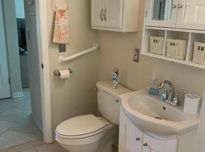 Hidden Quiet Gem Close To Everything!!! Sarasota