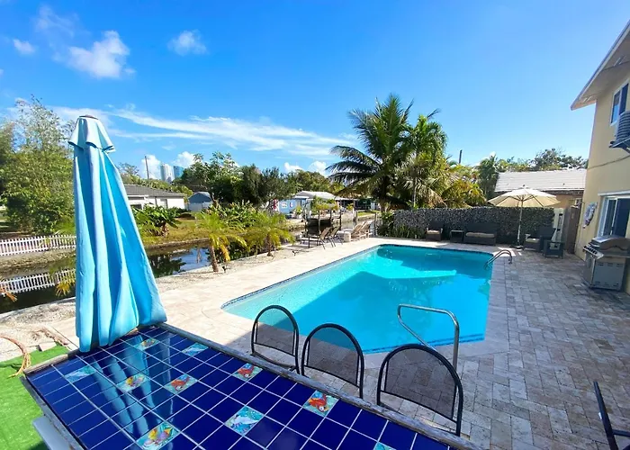 Pool House On The Water Near Beach, Downtown, & 95 Fort Lauderdale